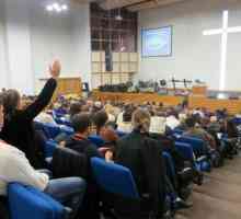 Церкви Москвы: кто сможет найти единение с Богом?