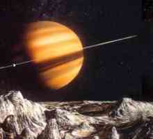 Kako nacrtati planet? Slika Saturn u pozadini zvjezdanog neba i lunarnog krajolika