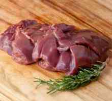 Kako pripremiti piletinu jetrenu salatu s slojevima?