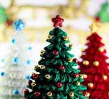 Prekrasno božićno drvce kanzashi iz satenskih vrpci