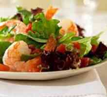 Jednostavna salata s rucolom i škampima