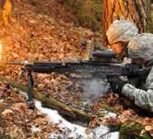 Strojnica M240: Pregled