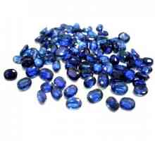Plavi kamen. Dragocjeni safiri i njihova svojstva