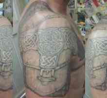 Tetovaža oklopa simbol je hrabrosti i viteškog ideala