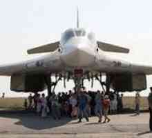 Ту-160 `Белый лебедь` - стратегического назначения ракетоносец-бомбардировщик
