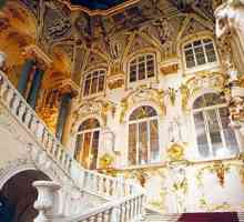 Zimska palača u St. Petersburgu: veličanstveni luksuz