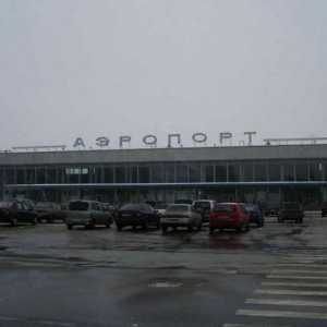 Zračna luka Strigino: opis, povijest, usluge i perspektive