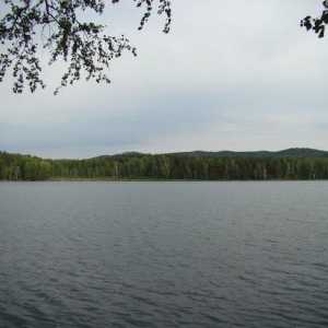 Alabuga je jezero u Uralima