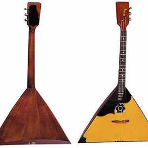 Velika balalaika-korrabas je ruski narodni glazbeni instrument