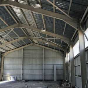 Prefabricirani hangar: prednosti, vrste i značajke instalacije