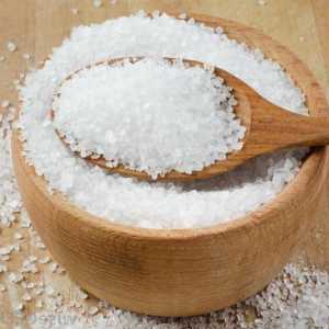 Što razlikuje kosersku sol od blagovaonice. Upotreba košer soli u kuhanju