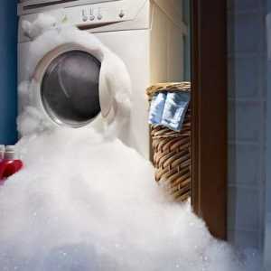 Što ako stroj za pranje struji od dna?