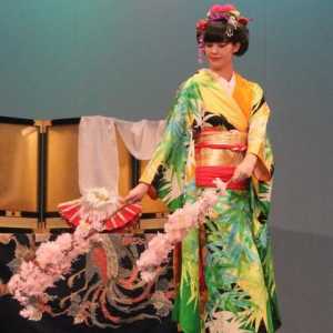 Что представляют собой японские танцы?