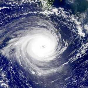 Što je ciklon? Tropski ciklon u južnoj hemisferi. Cikloni i anticikloni - svojstva i nazivi
