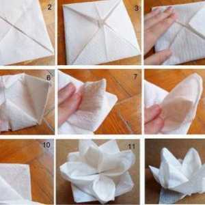 Napravite origami iz salvete na stolu