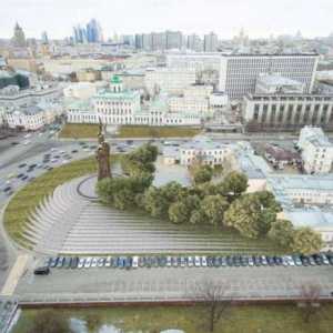 Znamenitosti Moskve: Trg Borovitskaya