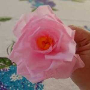 Dva načina kako napraviti jednostavnu ružu iz papira