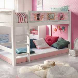 Krevet za spavanje za djevojčice (fotografija)