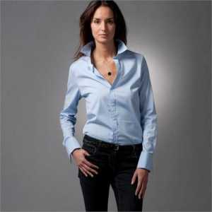 Plava ženska košulja - nezaobilazan dio garderobe