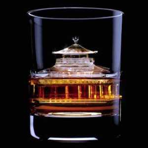 Japanski `Yamazaki` (viski) - elegantan i raznovrstan jednoslojni
