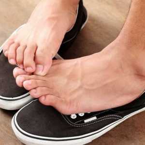 Kako se riješiti mirisa stopala kod kuće?