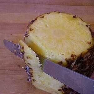 Kako oguliti ananas? 3 jednostavna načina za to jednostavno i brzo