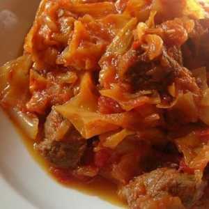 Kako kuhati pirjani kupus s mesom i juhu od rajčice?