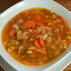 Kako kuhati vegetarijanska juha od graška. Vegetarijanska juha: kuhanje recepata s fotografijama