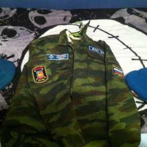 Kako šivati ​​žvakaće na tuniku: vojsku, Ministarstvo za izvanredne situacije i policija