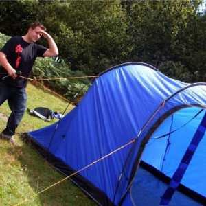 Kako prikupiti šator: savjeti za iskusne turiste