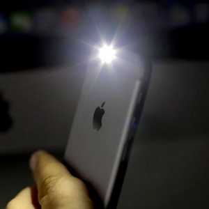 Kako uključiti svjetiljku na iPhoneu 5S: savjeti i trikovi