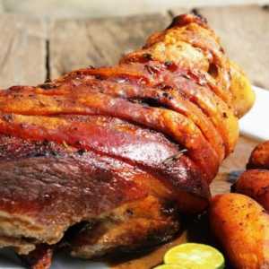 Kako ukusno ispeći kormilo svinjetine: u pećnici u foliji