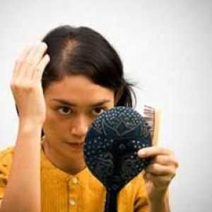 Kako izliječiti akne u kosi na glavi?