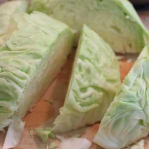 Kupus u gurijskom stilu: recept za jednostavnu ukusnu salatu u različitim inačicama