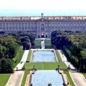 Kraljevska palača u Caserta (Italija): opis, adresa, fotografija