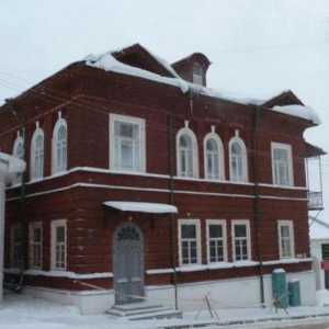 Kostroma: Muzej prirode, Romanov muzej i Muzej antičke arhitekture