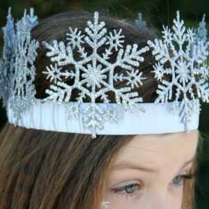 Красивая корона снежной королевы, своими руками изготовленная