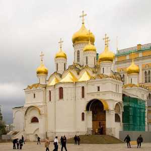 Кто построил Благовещенский собор в Москве?