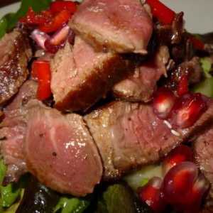 Lagane i ukusne salate s govedinom i šipakom: kuhanje recepata