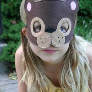 Maska `Medvjed `: kako napraviti improvizirana sredstva za nekoliko minuta