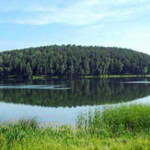 Jezero Peschanoe (Altai Territory): opis rezervoara, rekreacija, ribolov