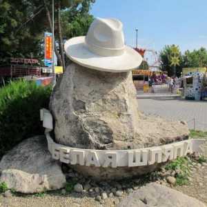 Spomenik "Bijeli šešir" u Anapi - simbol grada odmarališta