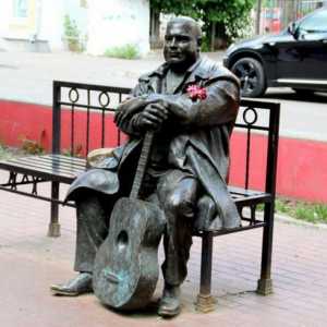 Spomenik Mikhailu Krugu u Tveru: kralj ruske šansone od obožavatelja