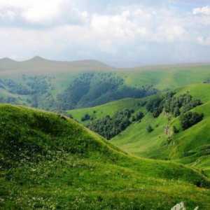 Gumbashi Pass, Karachay-Cherkessia: opis, izleti