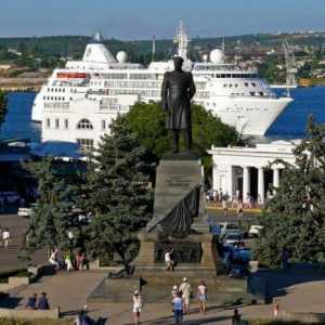 Trg Nakhimova (Sevastopol): mjesta od interesa u blizini. Kako doći do trga Nakhimov u Sevastopolju?