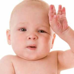 Zašto se glava djeteta znoj tijekom hranjenja?