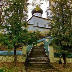 Pushkin planine, manastir Svyatogorsky. Povijest, raspored usluga i fotografija