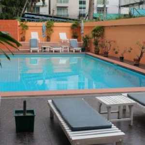 Queen Hotel Pattaya 3 *: recenzije hotela