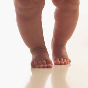 Dijete hoda na čarape: uzroci, posljedice