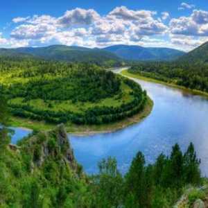 Mana River Krasnoyarsk Territory. Odmorite se na rijeci Mani